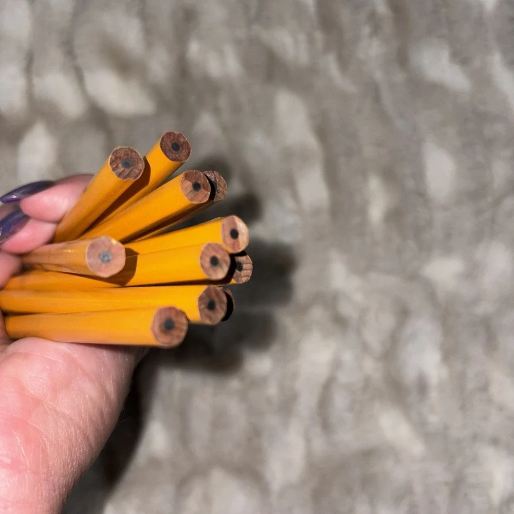 Vintage NOS FORD MOTOR COMPANY PENCILS Yellow No.2 Quality Safety 34 Pencils